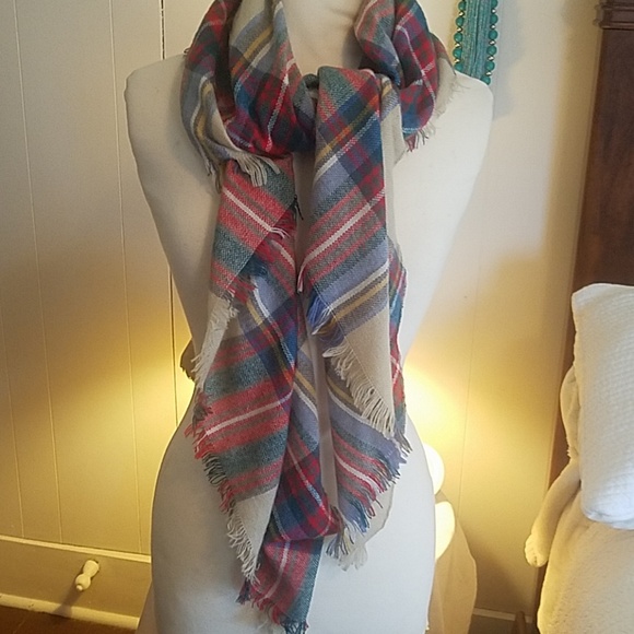 NEW Shall scarf buffalo plaid - Picture 5 of 7